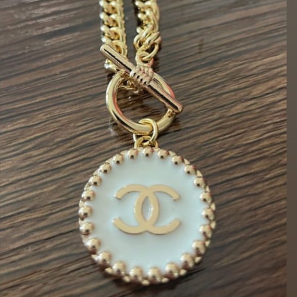 COPY - Refurbished gold toggle necklace